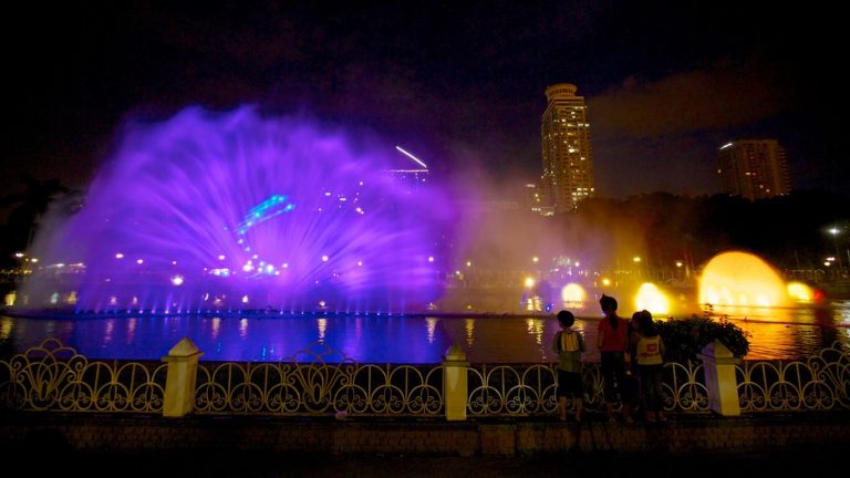 Dancing fountain at Rizal Park, Manila