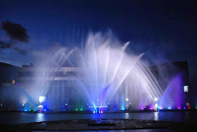 Musical fountain outside Manila Ocean Park