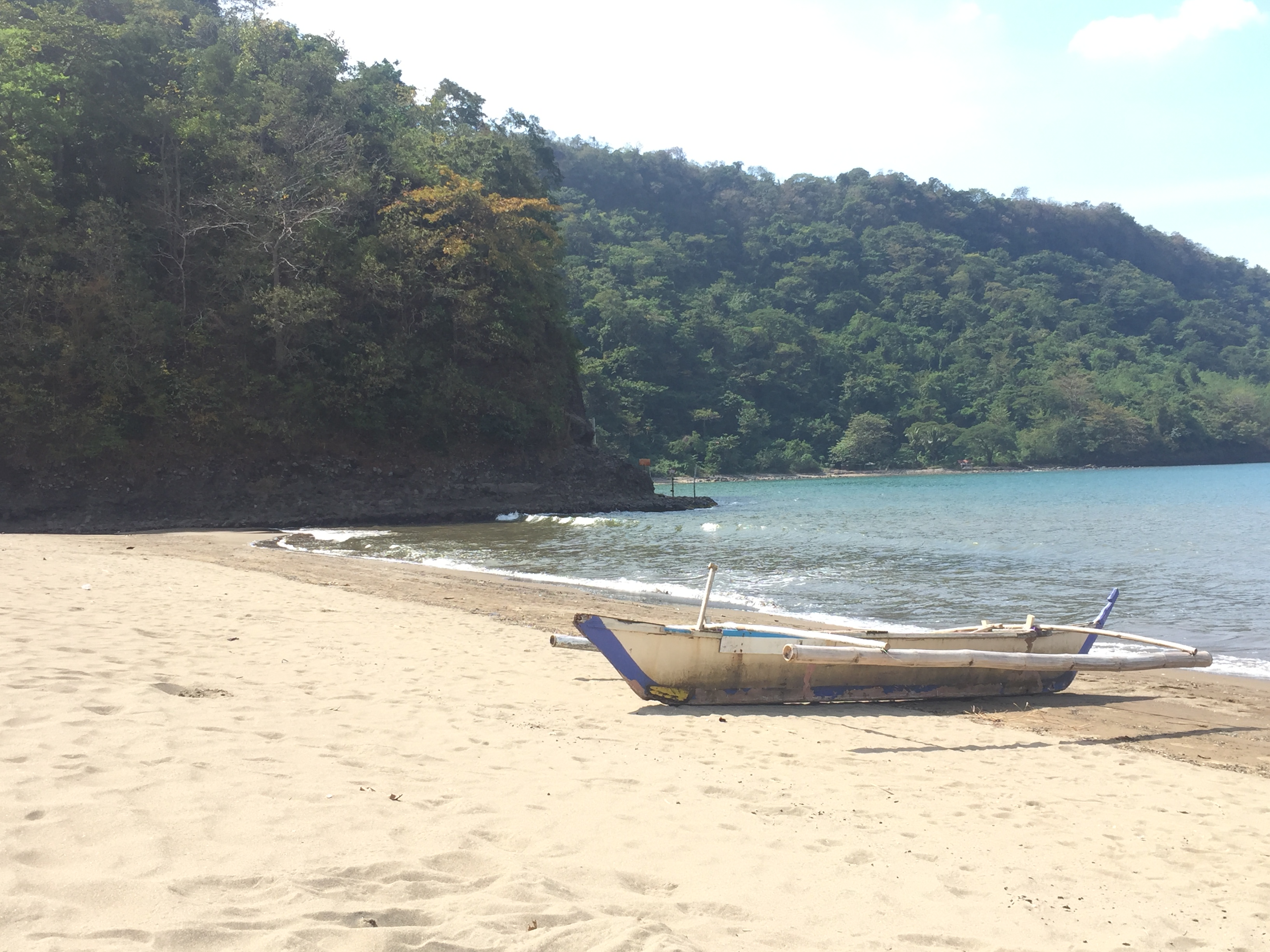 weekend getaway close to Manila calayo beach batangas