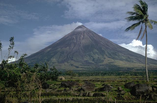 Southern luzon, mayon volcano