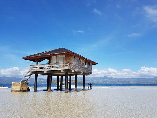 Negros Manjuyod Sandbar