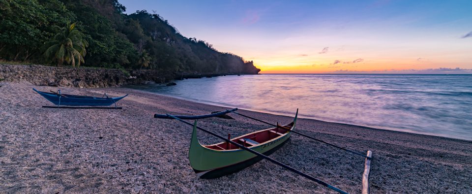 Top-14-Beaches-Near-Manila-Visit-2021