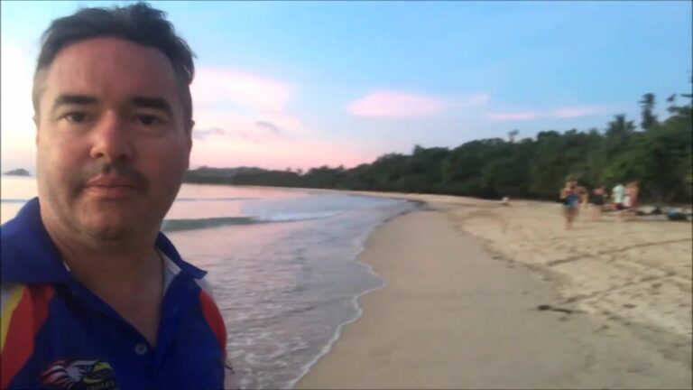 Lio Beach, sunset over the sand